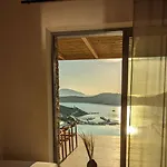 Villa Mirabilis