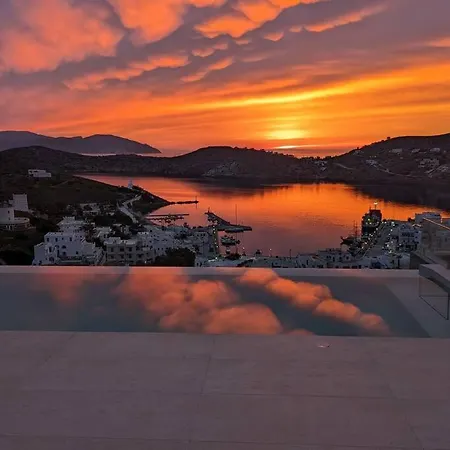 Mirabilis Villa Chora