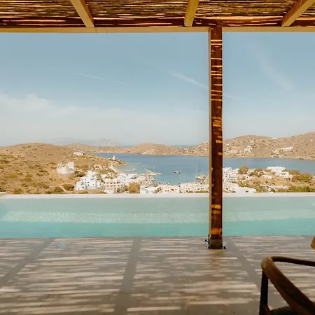 Mirabilis Villa Chora