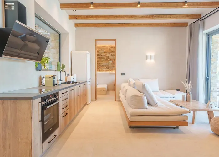 ヴィラ Mirabilis イオス島 チョーラ